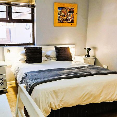Tiende Laan Bed & Breakfast And Self-Catering Walvis Bay Ngoại thất bức ảnh