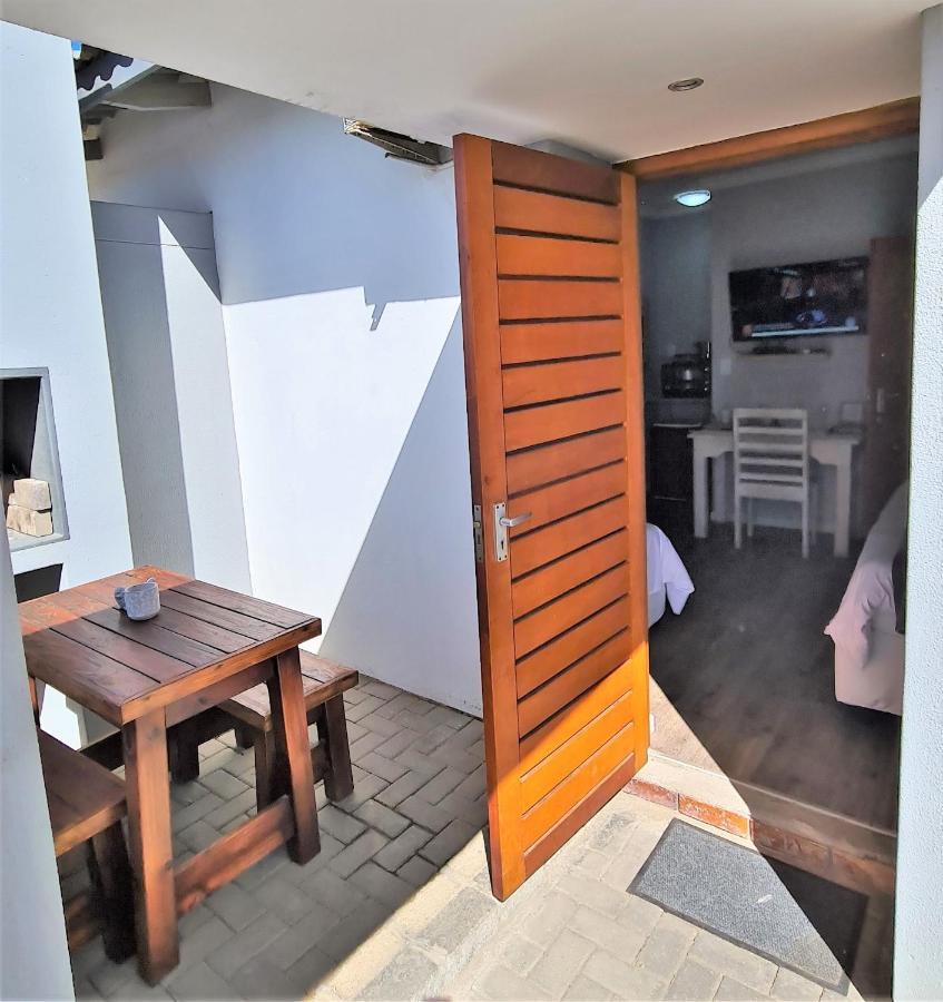 Tiende Laan Bed & Breakfast And Self-Catering Walvis Bay Ngoại thất bức ảnh