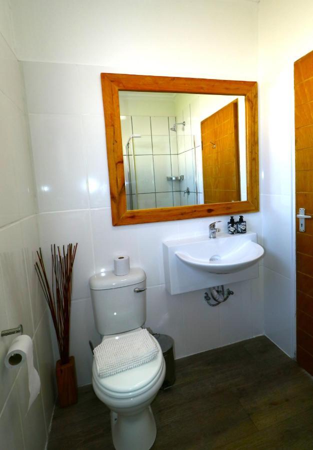 Tiende Laan Bed & Breakfast And Self-Catering Walvis Bay Ngoại thất bức ảnh