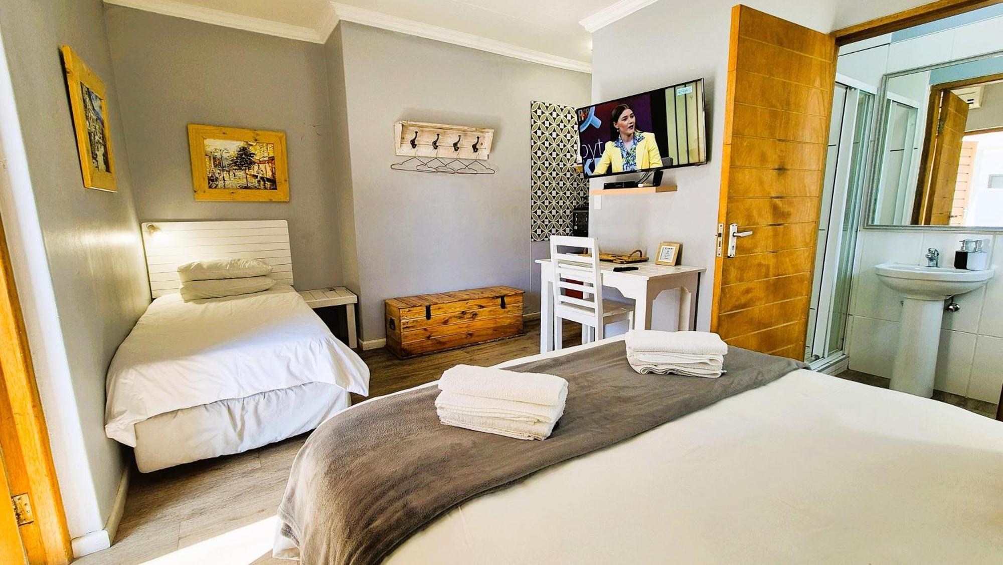 Tiende Laan Bed & Breakfast And Self-Catering Walvis Bay Ngoại thất bức ảnh