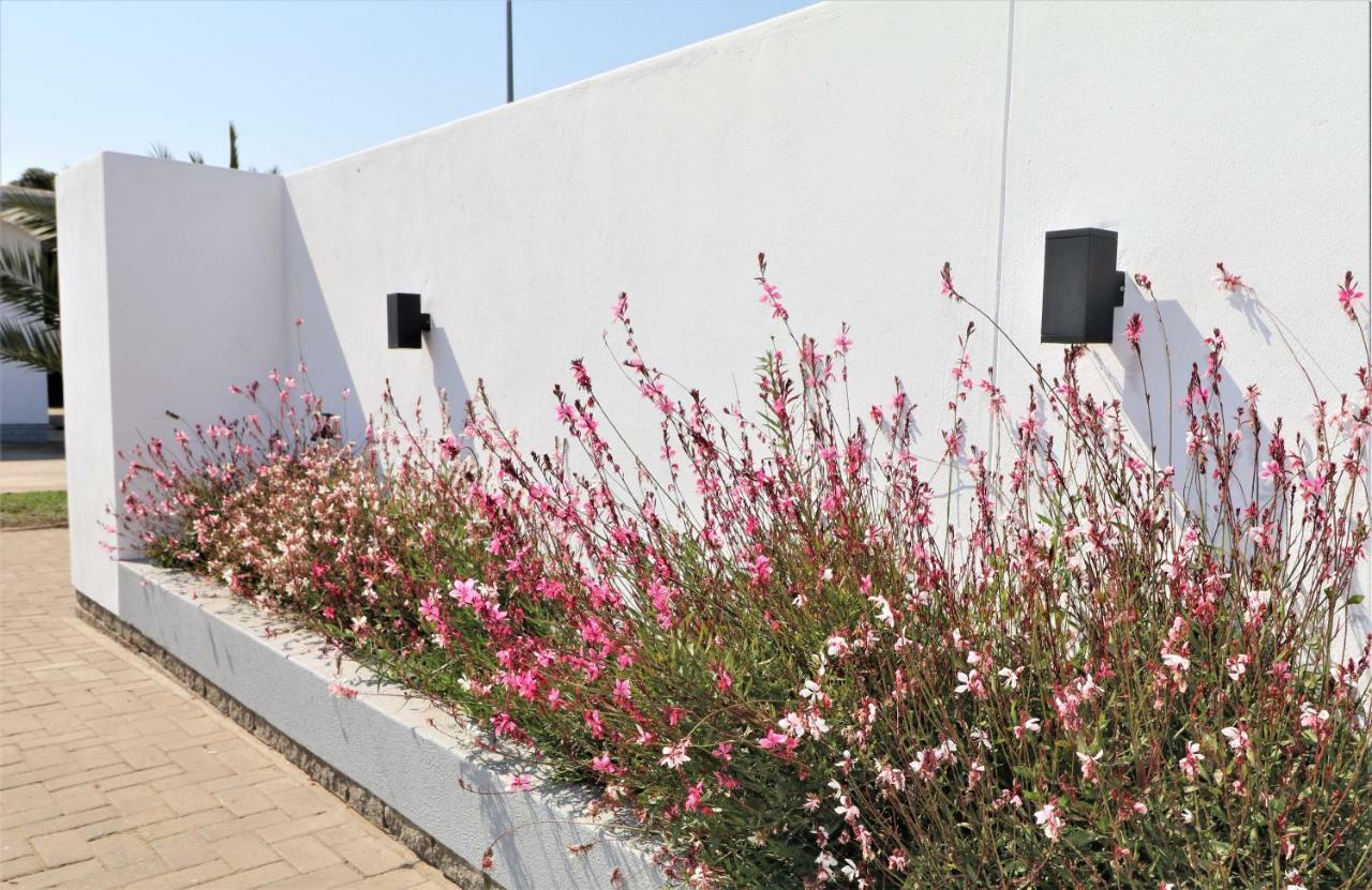 Tiende Laan Bed & Breakfast And Self-Catering Walvis Bay Ngoại thất bức ảnh