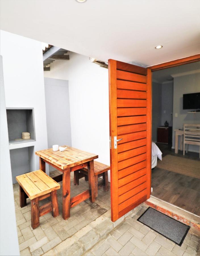 Tiende Laan Bed & Breakfast And Self-Catering Walvis Bay Ngoại thất bức ảnh